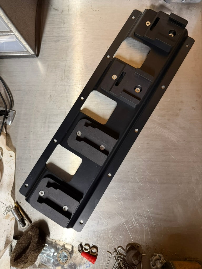 Keepfast 4-slot aluminum rack with holder blocks installed